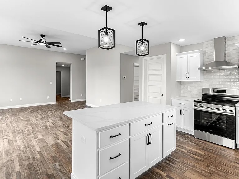 1600 sq ft brand new move in ready home for sale on a golf course in Boone county
